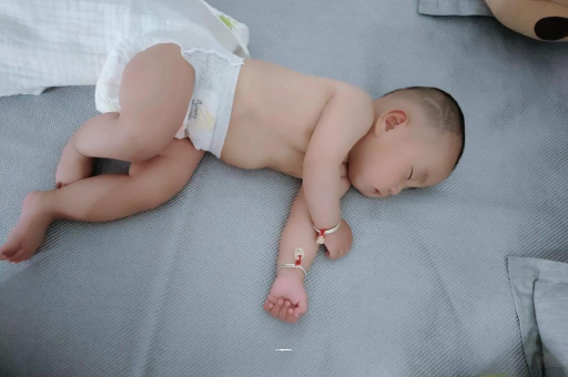 宝鸡怀孕多久会显肚子